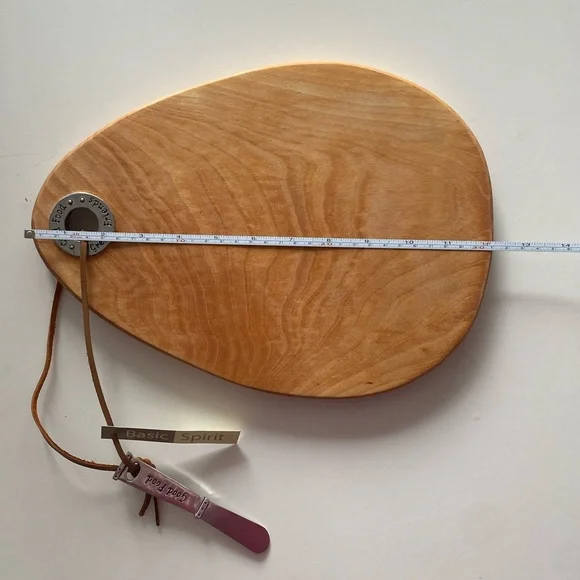 NWT Cutting Board and Cheese Knife Gift Set - Picture 5 of 7